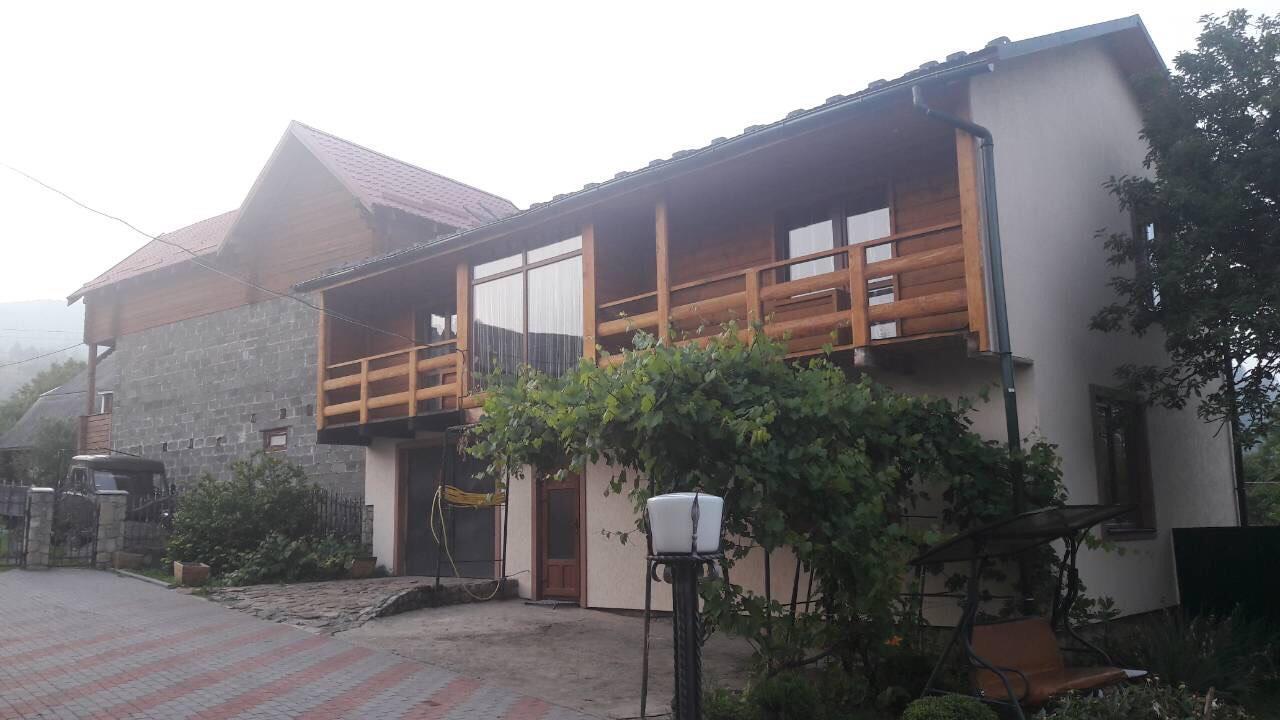 U Romana Jaremtsche Exterior foto